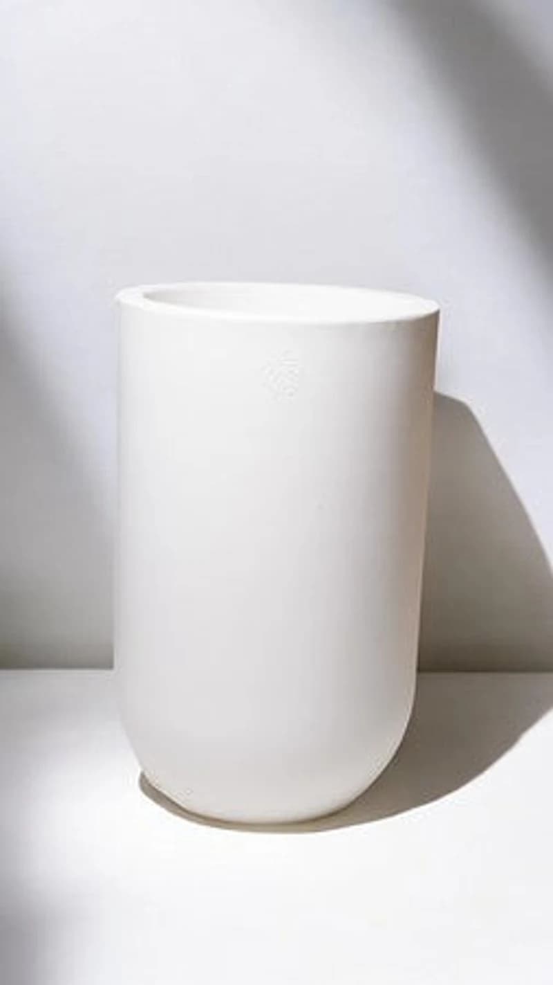 24" PLANTER DECO - WHITE